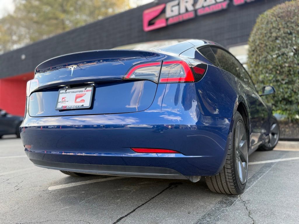 Used 2021 Tesla Model 3 Standard Range image 11