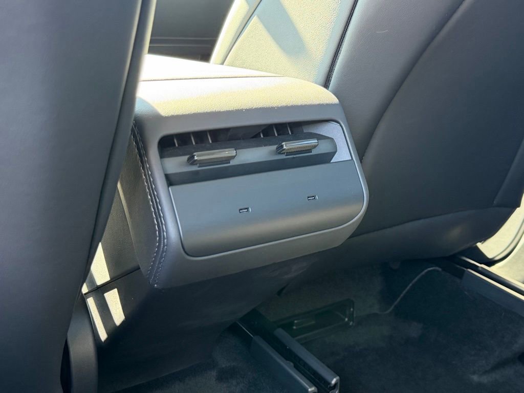 Used 2026 Tesla Model Y 2WD image 24