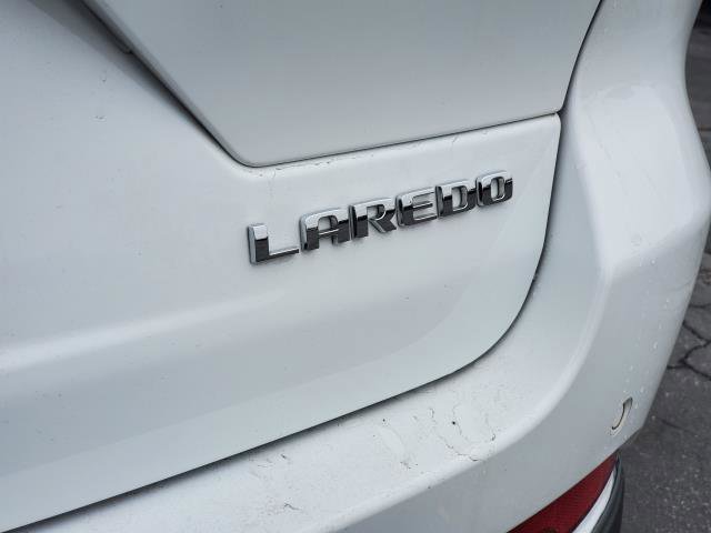 Used 2023 Jeep Grand Cherokee Laredo w/ Luxury Tech Group I image 32