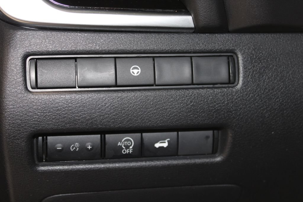 Used 2023 Nissan Rogue SL w/ SL Premium Package FWD image 7