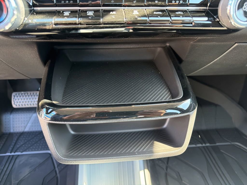New 2027 Chevrolet Bolt LT FWD image 31