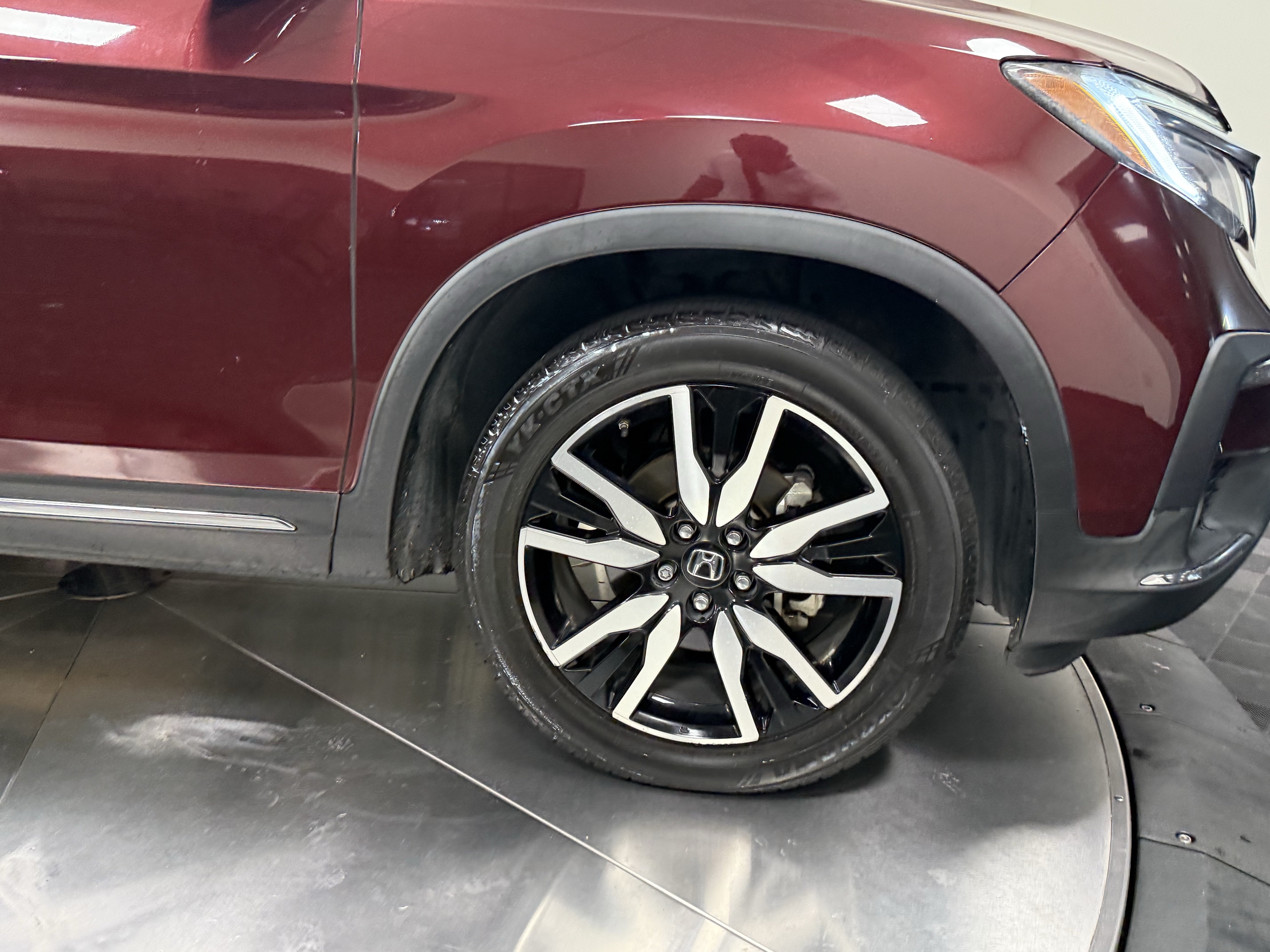 Used 2022 Honda Pilot Touring image 9