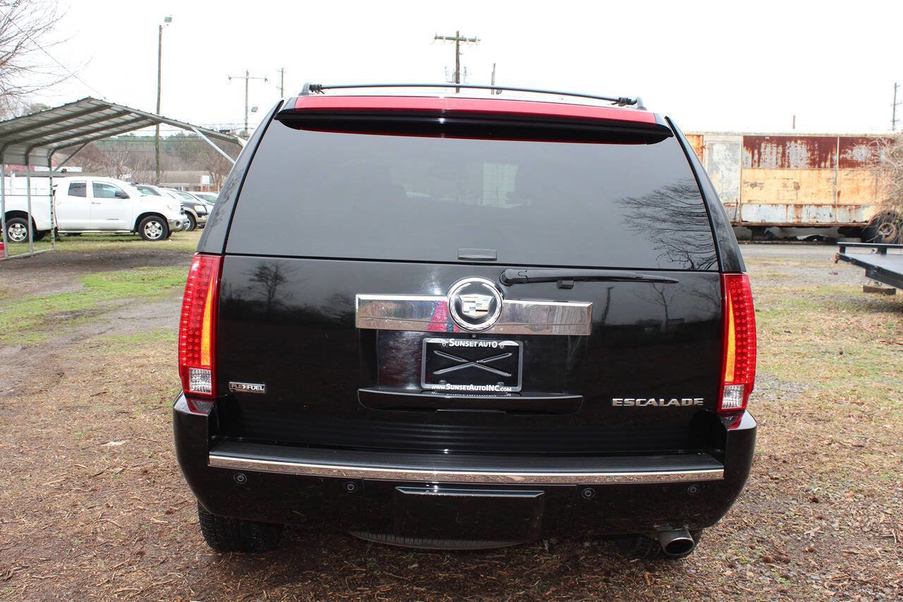 Used 2009 Cadillac Escalade AWD image 8