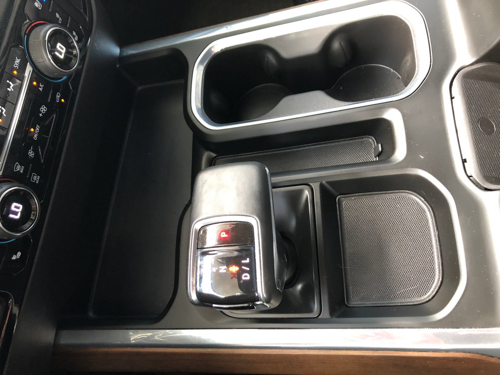 Used 2023 Chevrolet Silverado 1500 High Country w/ High Country Premium Package AWD/4WD image 24