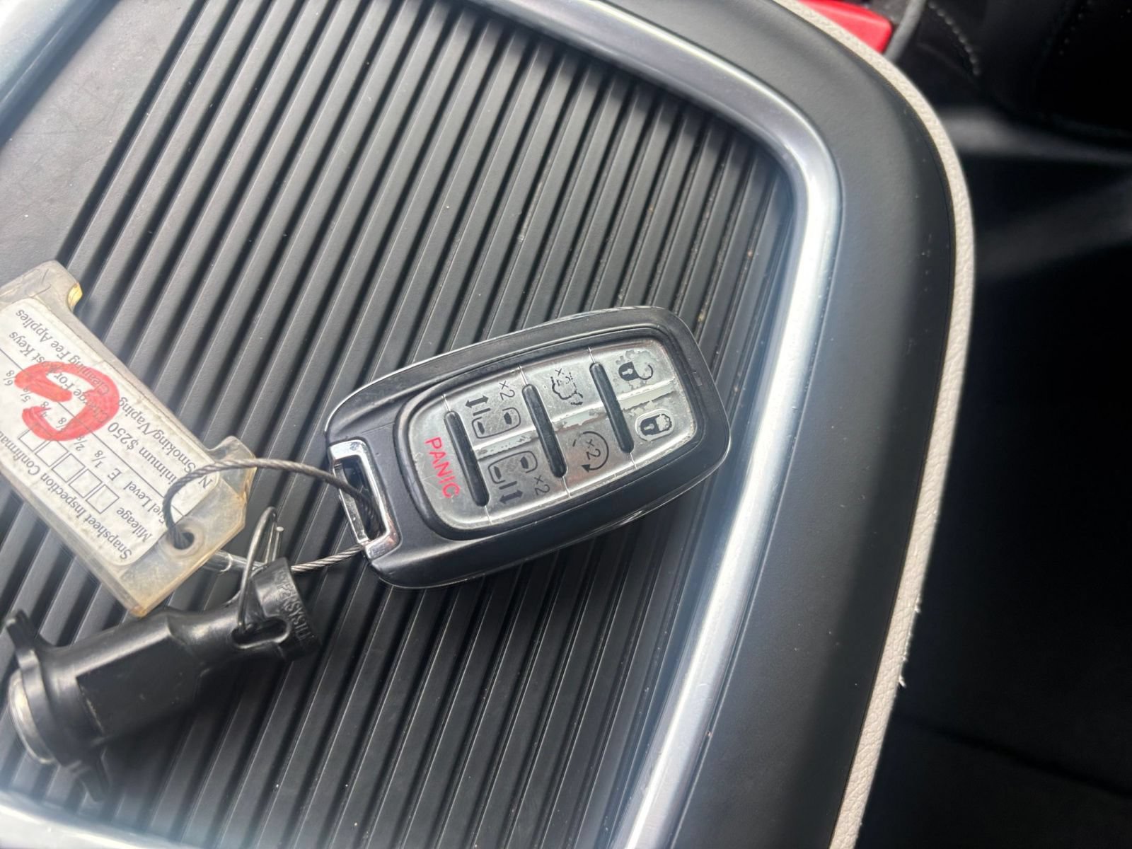Used 2024 Chrysler Pacifica Touring-L FWD image 20