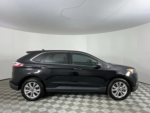 Used 2024 Ford Edge Titanium AWD/4WD image 4
