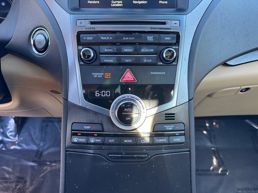Used 2015 Hyundai Azera Limited FWD image 40