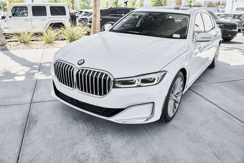 Used 2020 BMW 750i xDrive w/ Executive Package AWD/4WD image 6