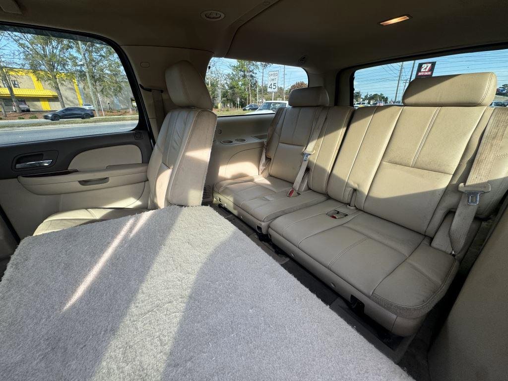 Used 2012 Chevrolet Suburban LT w/ Luxury Package image 9