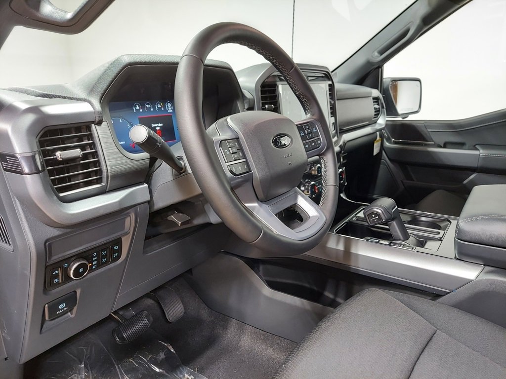 New 2025 Ford F150 XLT image 16