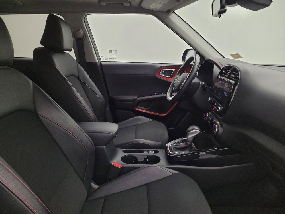 Used 2023 Kia Soul GT-Line w/ GT-Line Technology Package image 21