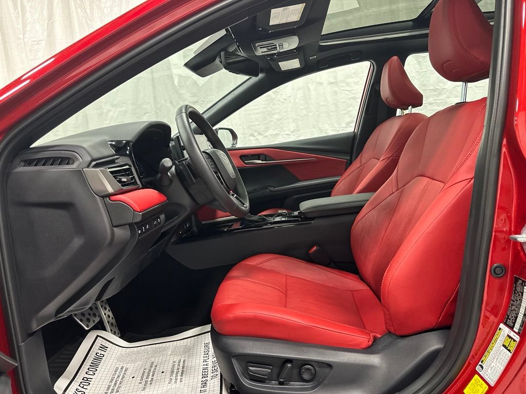 Used 2026 Toyota Camry XSE FWD image 13
