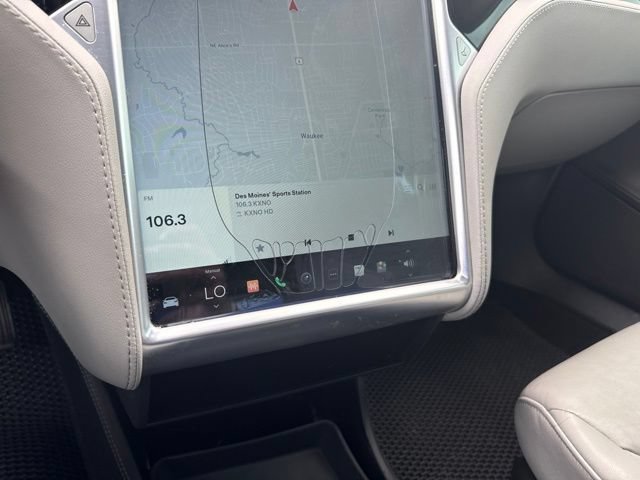 Used 2015 Tesla Model S 85D AWD/4WD image 31