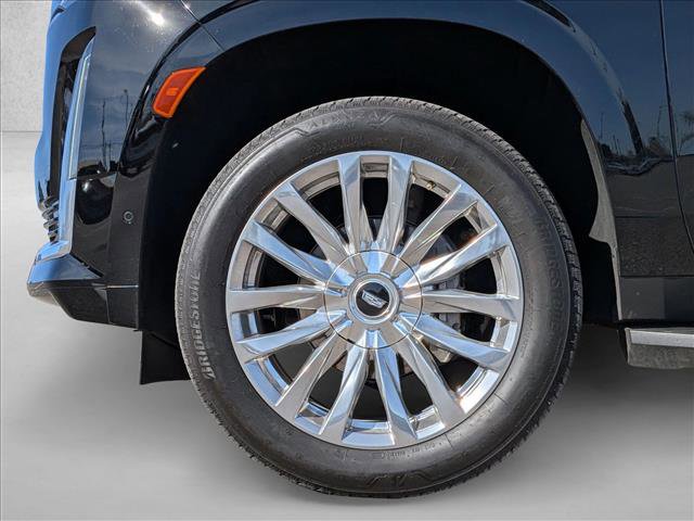Used 2024 Cadillac Escalade Premium Luxury image 24