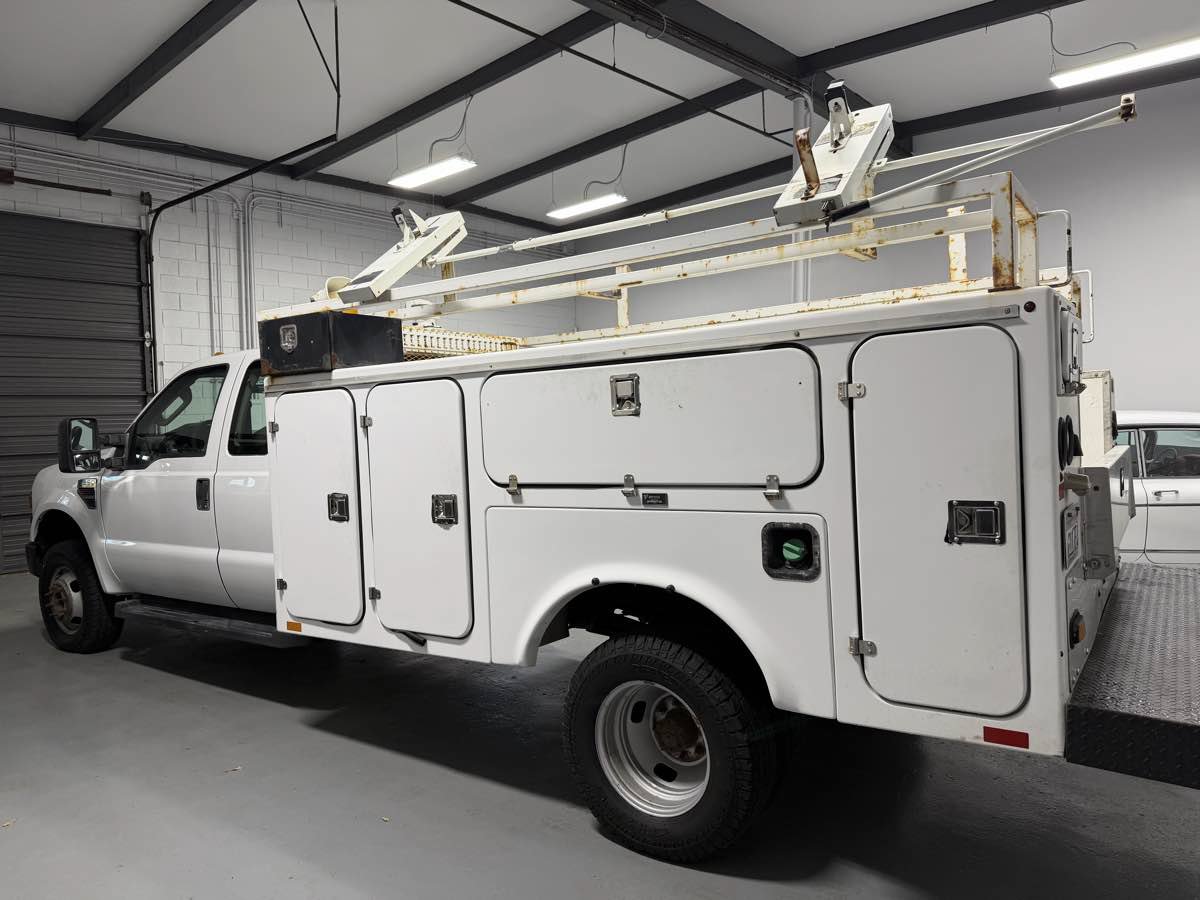 Used 2009 Ford F350 XL AWD/4WD image 4