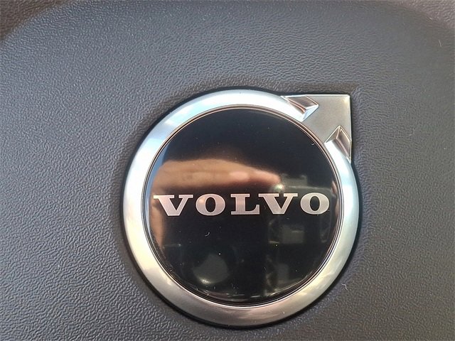 New 2026 Volvo XC90 B6 Plus w/ Protection Package Premier image 12