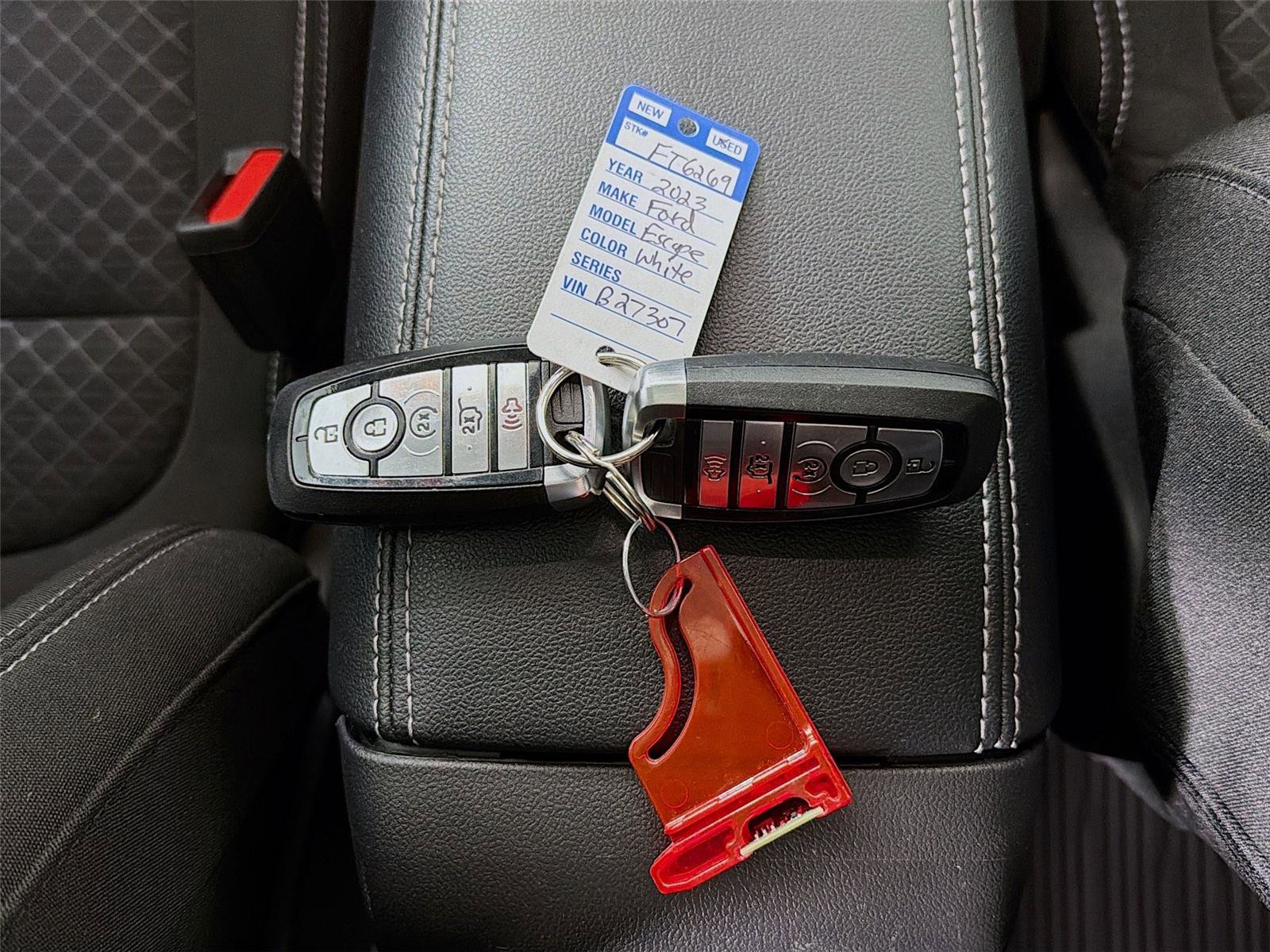Used 2023 Ford Escape Active w/ Tech Pack #2 AWD/4WD image 35