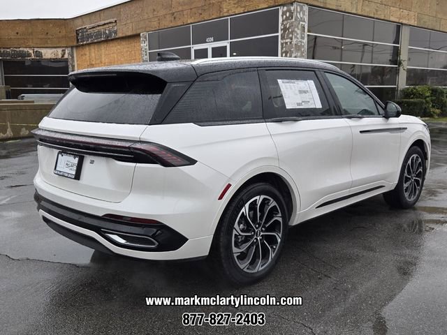 New 2026 Lincoln Nautilus Reserve image 3