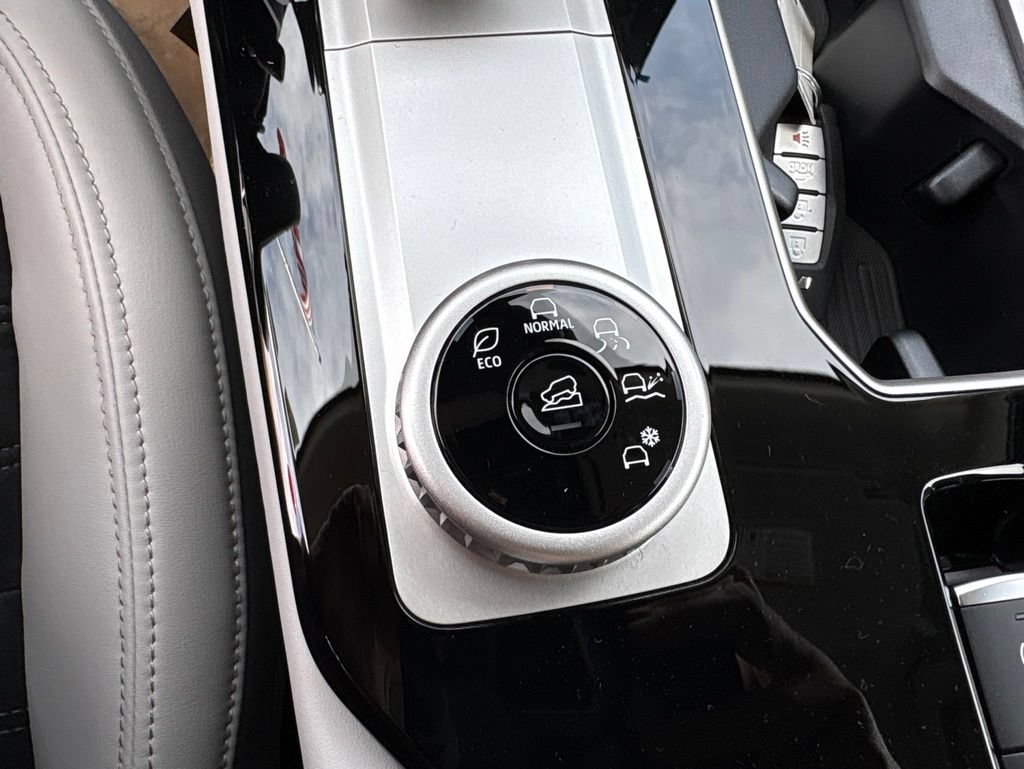 New 2026 Mitsubishi Outlander SE FWD image 29