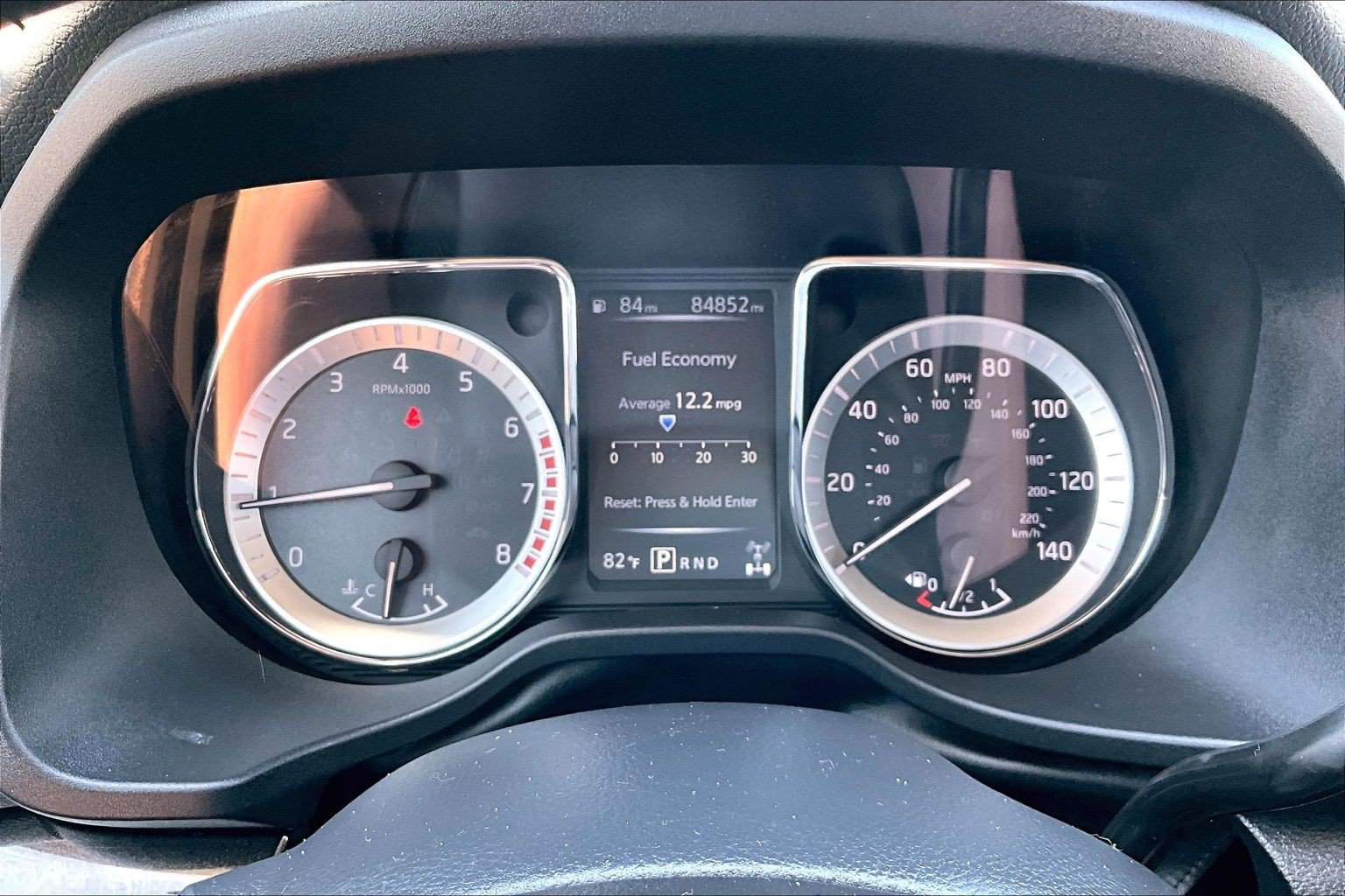Used 2017 Nissan Titan SV AWD/4WD image 21
