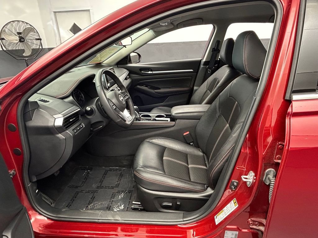 Used 2024 Nissan Altima 2.5 SR image 15