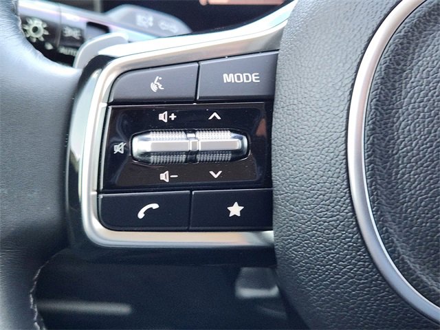 Certified 2025 Kia Sorento EX image 28