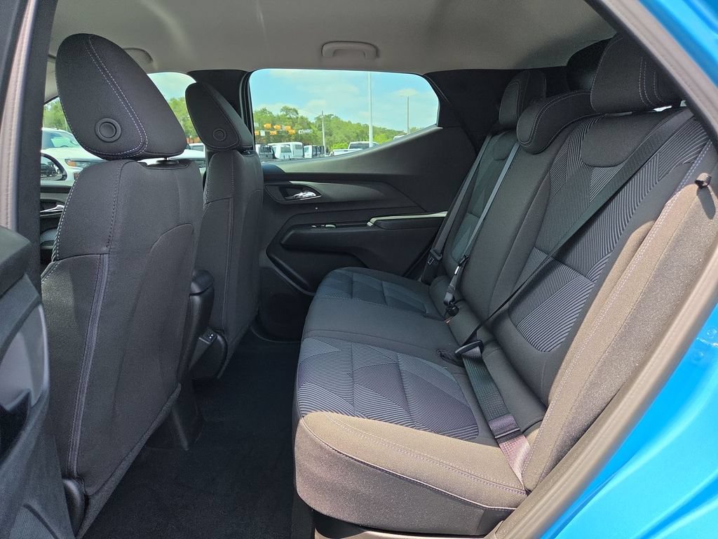 New 2027 Chevrolet Bolt LT w/ Comfort Package FWD image 15