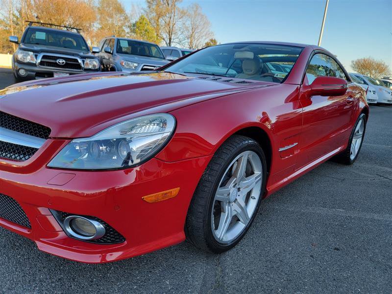 Used 2011 Mercedes-Benz SL 550 image 10