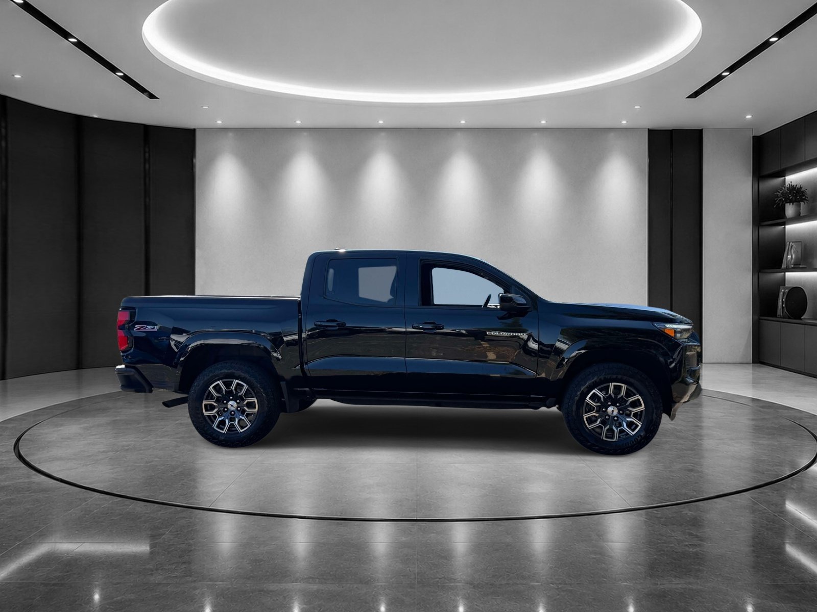 Certified 2023 Chevrolet Colorado Z71 w/ Z71 Convenience Package 2 AWD/4WD image 5