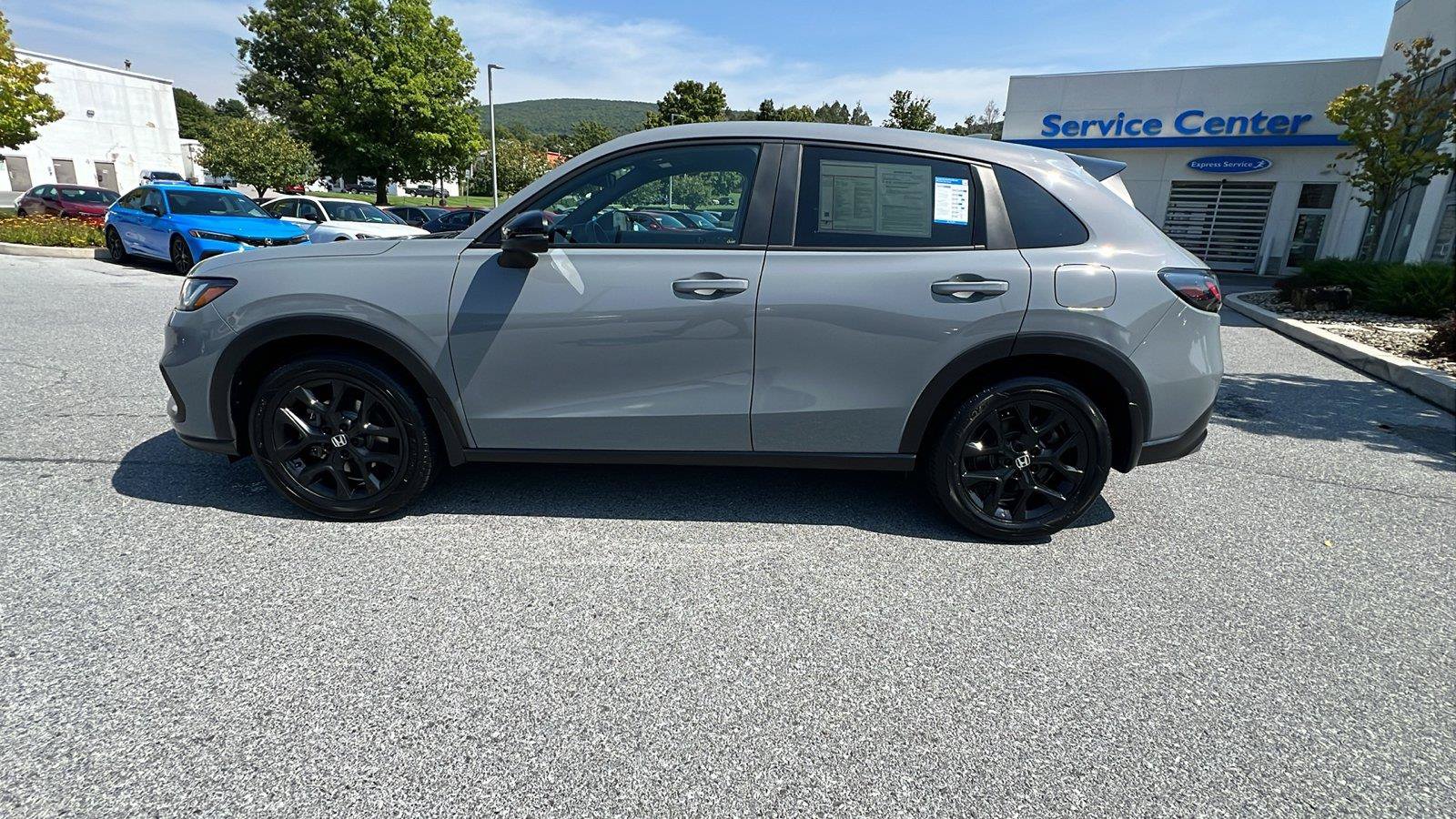 Used 2025 Honda HR-V Sport image 7