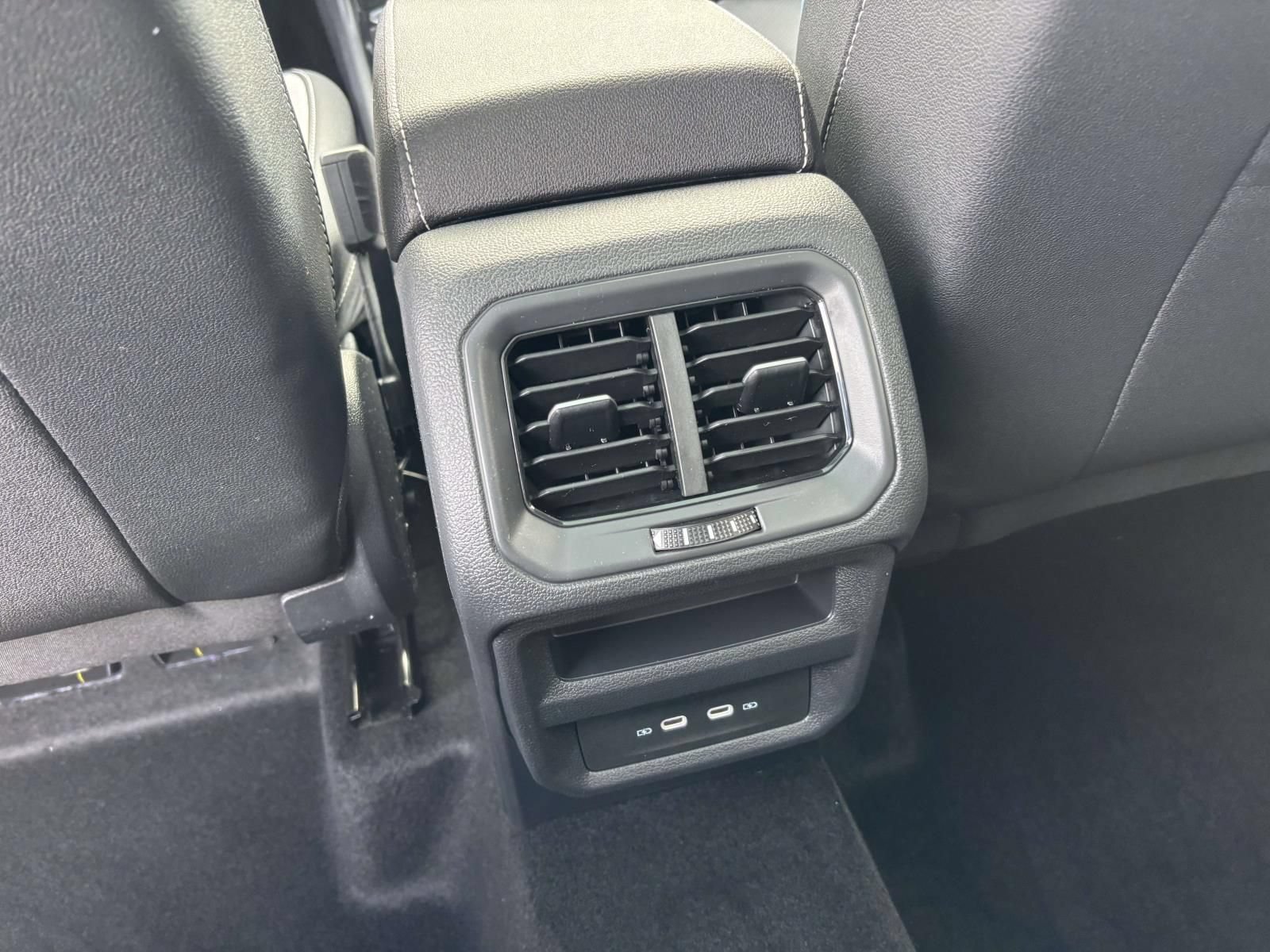 New 2026 Volkswagen Taos SEL AWD/4WD image 34
