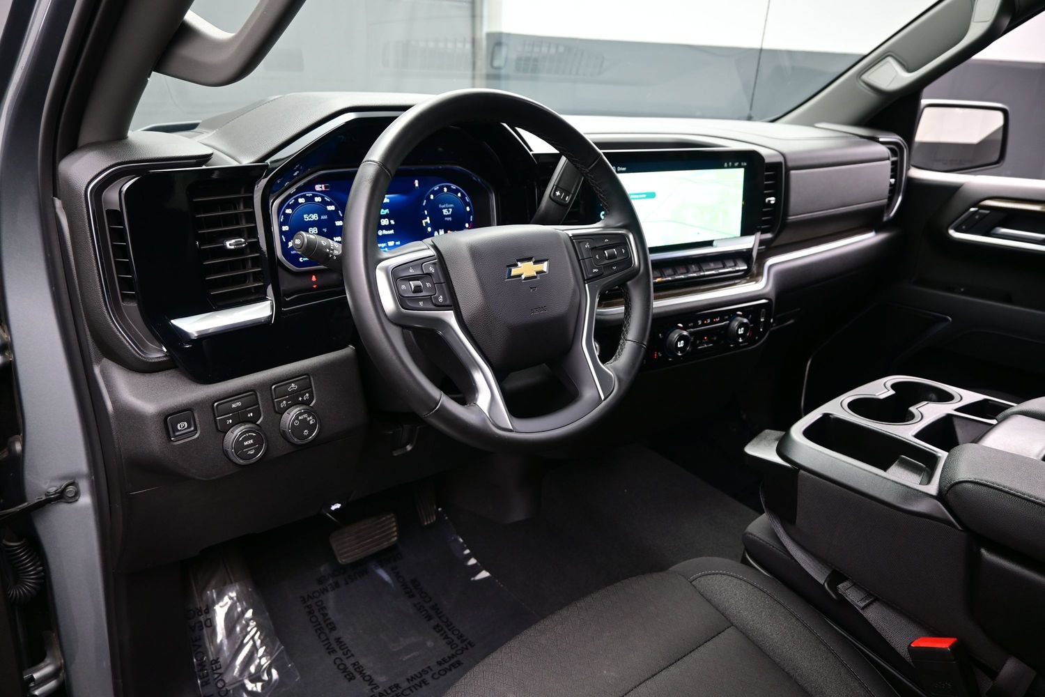 Used 2026 Chevrolet Silverado 1500 LT AWD/4WD image 13