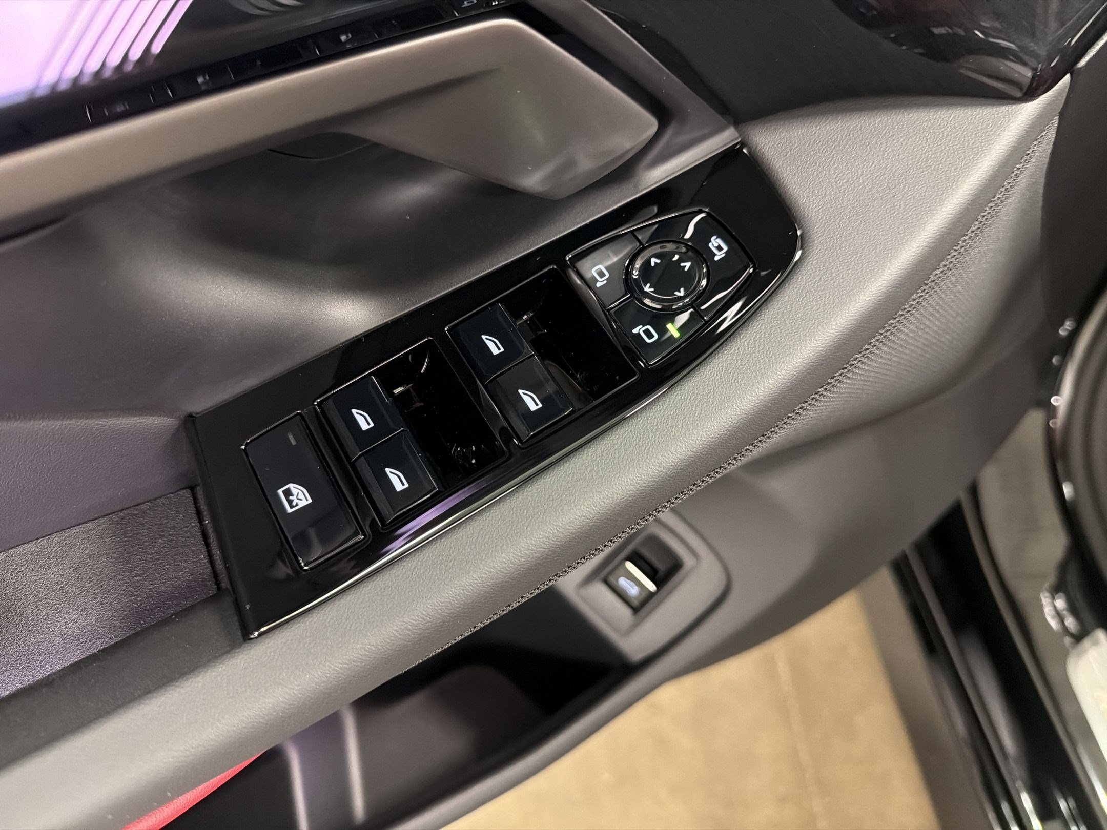 New 2027 BMW 530i w/ M Sport Package RWD image 27