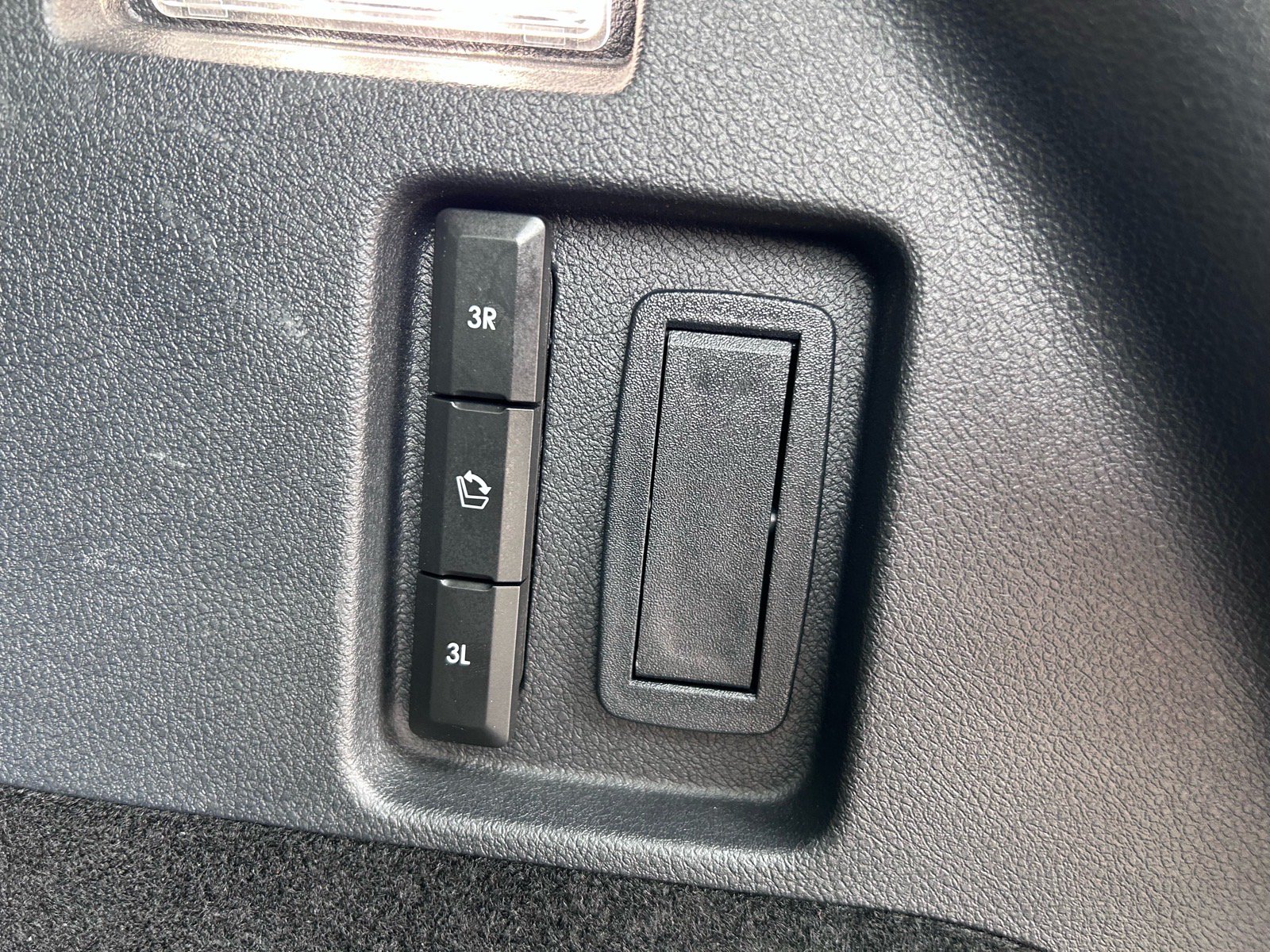 Used 2025 Lincoln Aviator AWD w/ Equipment Group 101A image 20