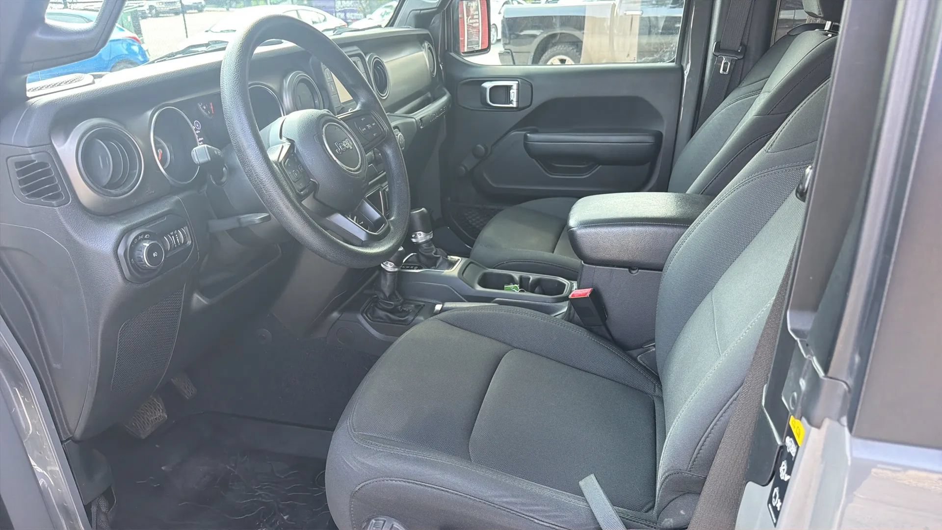 Used 2020 Jeep Wrangler Sport AWD/4WD image 13