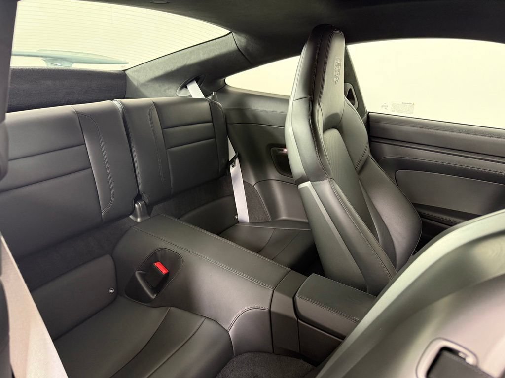 Certified 2025 Porsche 911 Carrera 4 GTS AWD/4WD image 17