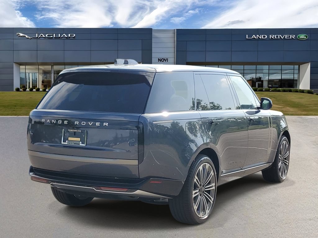 New 2026 Land Rover Range Rover Long Wheelbase SE AWD/4WD image 3