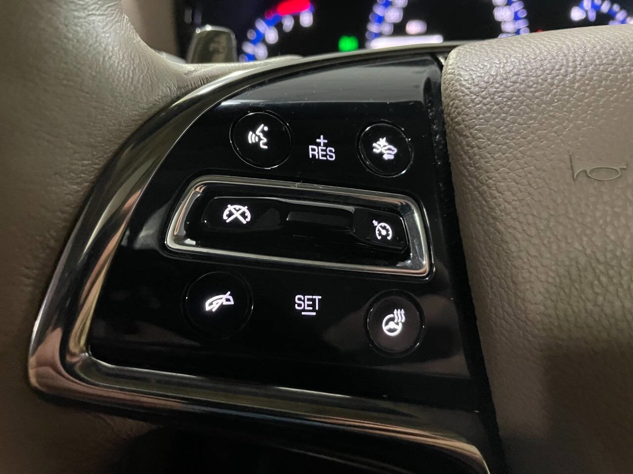 Used 2015 Cadillac CTS Luxury image 40