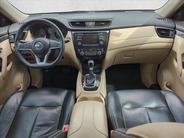 Used 2017 Nissan Rogue SV FWD image 19