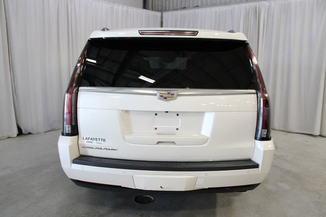 Used 2015 Cadillac Escalade ESV Premium AWD/4WD image 32