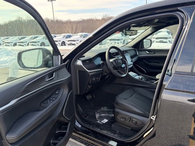 New 2026 Jeep Grand Cherokee Limited AWD/4WD image 15