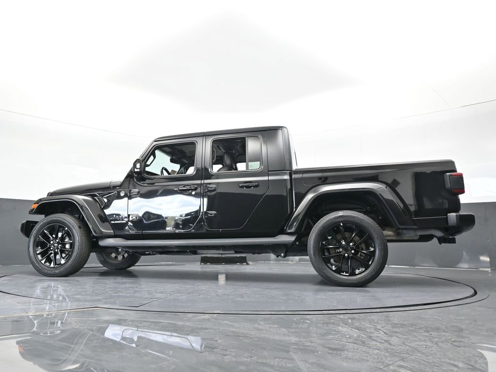 Used 2022 Jeep Gladiator Overland image 54