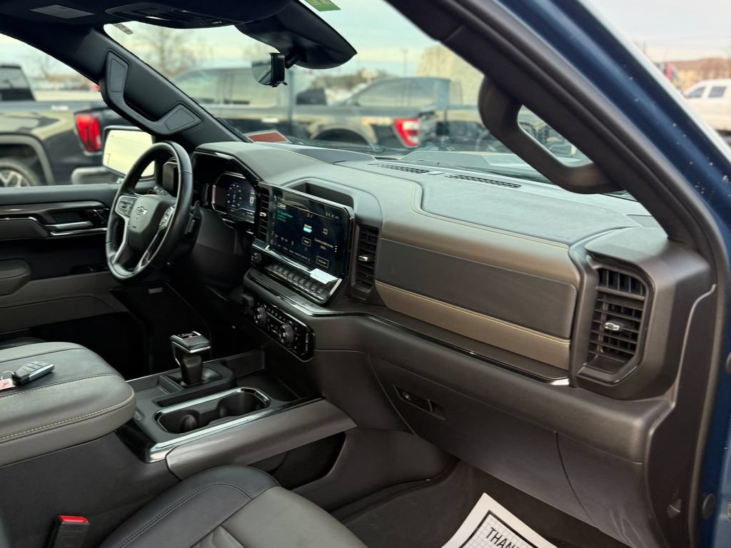 Used 2024 Chevrolet Silverado 1500 ZR2 w/ Technology Package AWD/4WD image 30