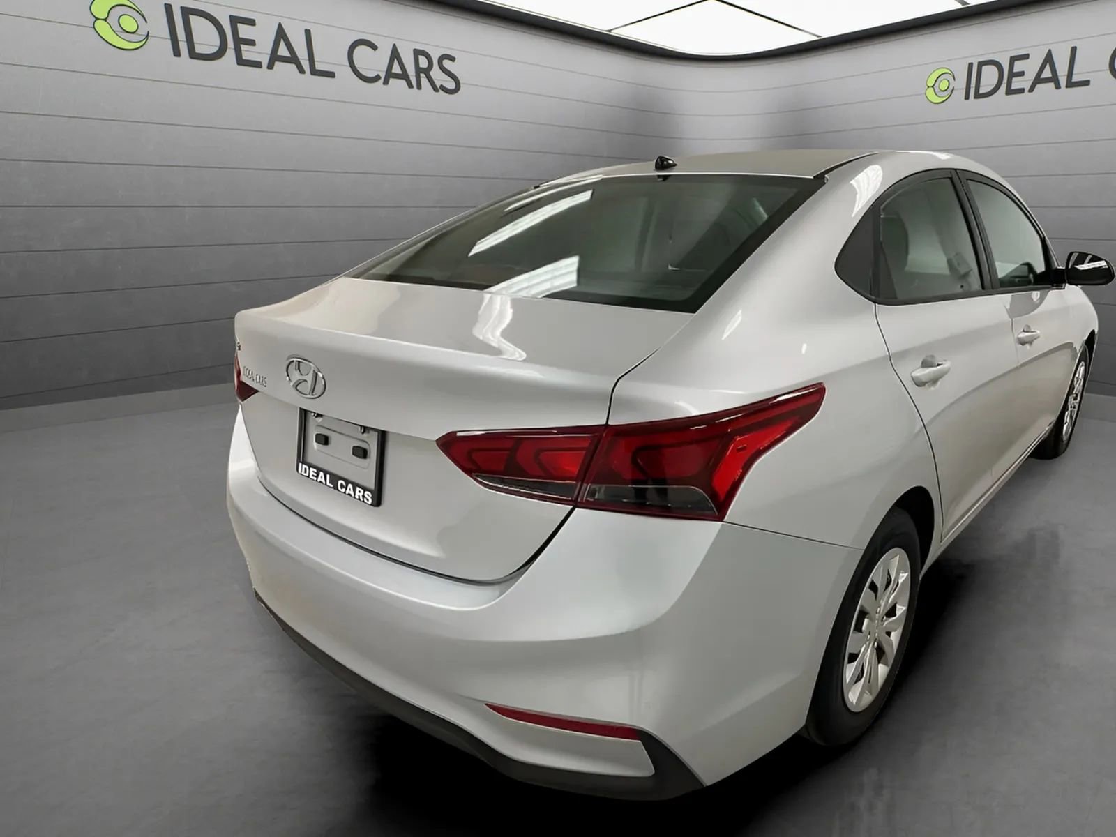 Used 2020 Hyundai Accent SE FWD image 5