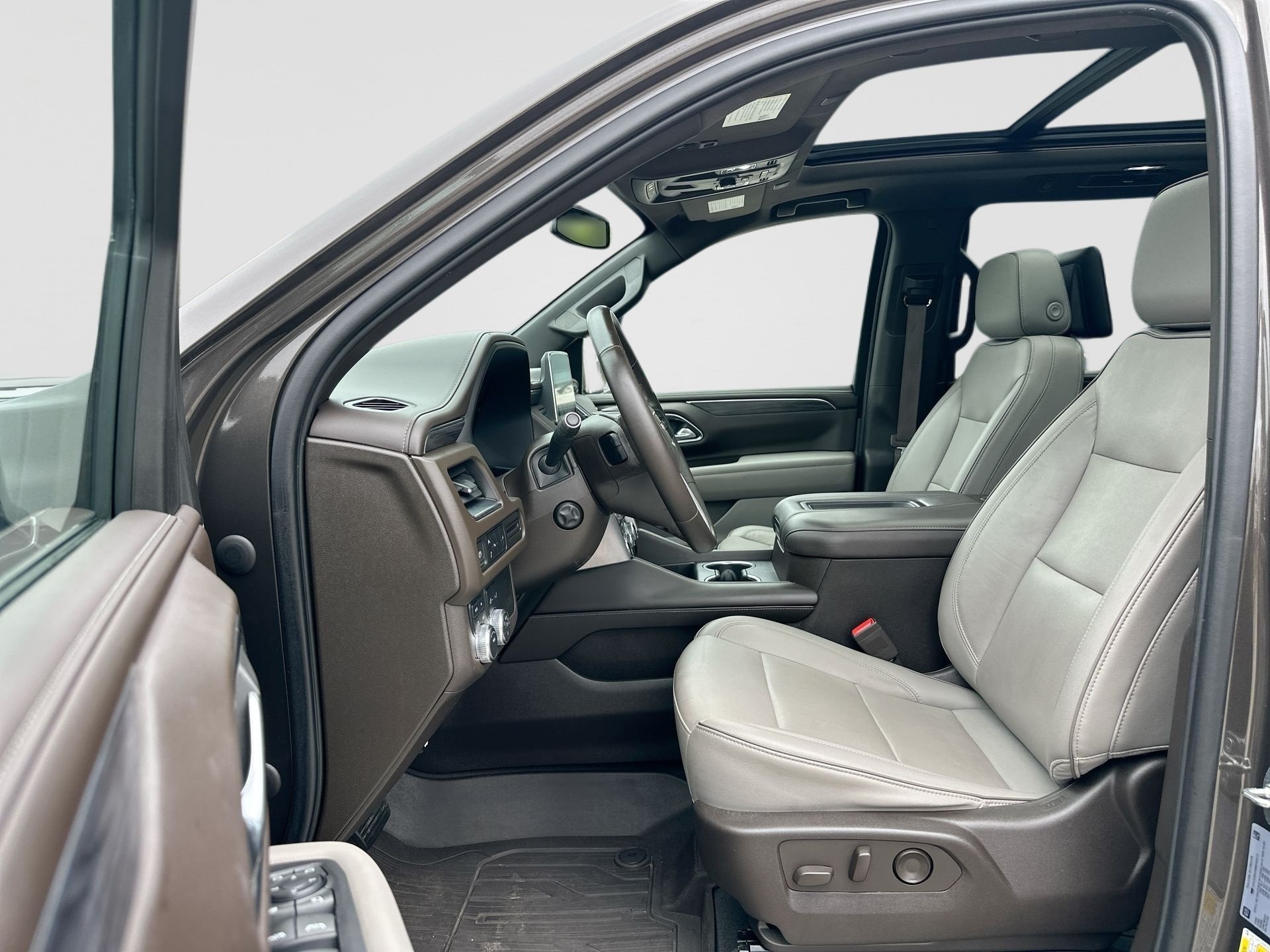 Used 2021 GMC Yukon SLT w/ SLT Premium Package AWD/4WD image 20