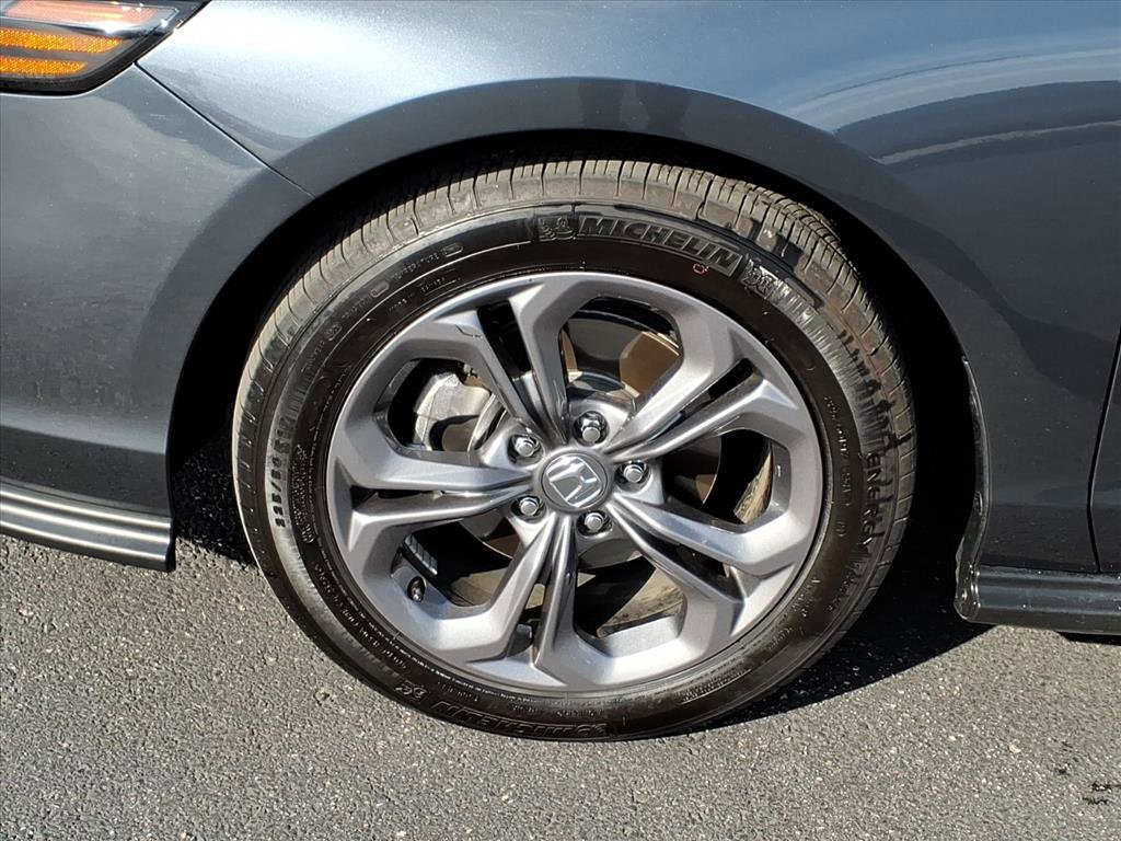 Used 2023 Honda Accord EX image 30