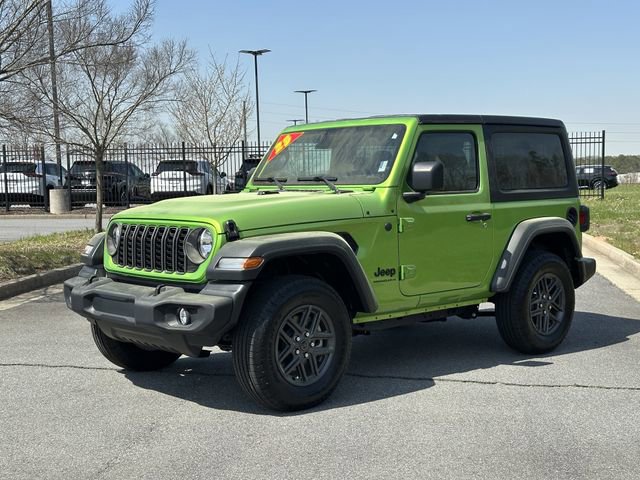 Used 2025 Jeep Wrangler Sport image 3
