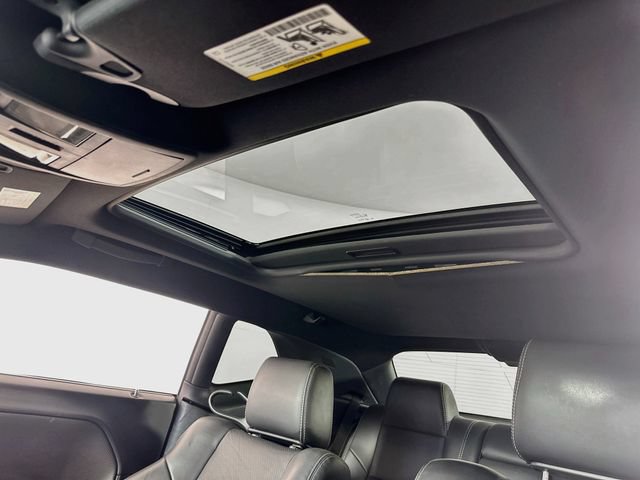 Used 2010 Dodge Challenger R/T RWD image 5