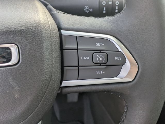 New 2026 Jeep Compass Latitude AWD/4WD image 18