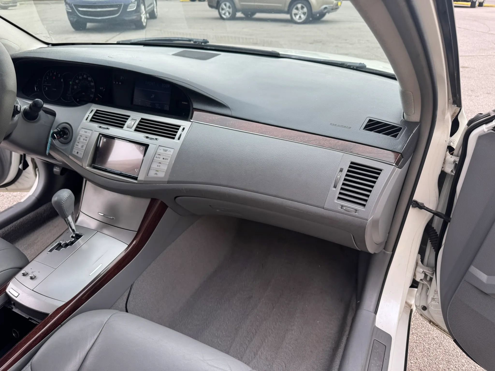 Used 2008 Toyota Avalon XL FWD image 24